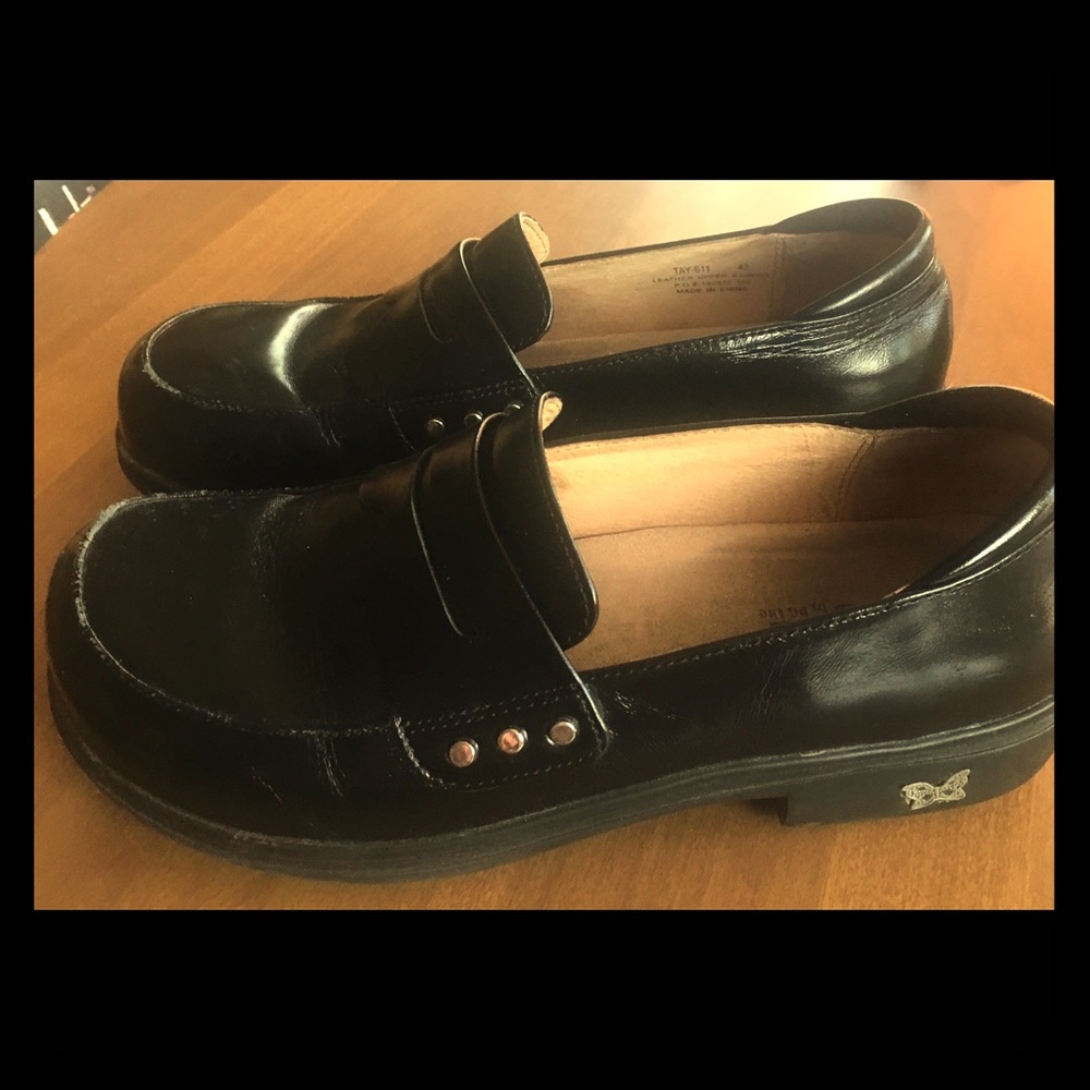Alegria Black patent leather shoes
